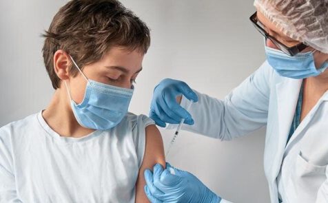  آیا واکسن سینوفارم برای دانش‌آموزان بی‌خطر است؟